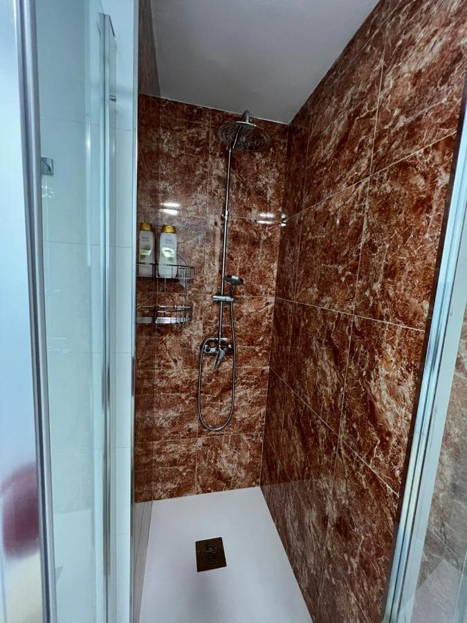 Torremolinos Centro - Beautiful , Newly Renovated 2 Bedroom Apartment Екстер'єр фото
